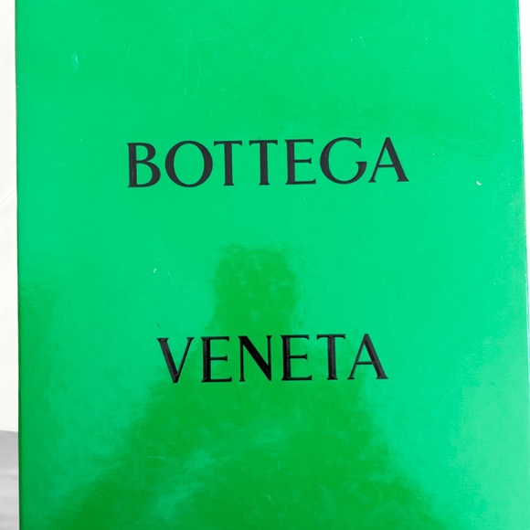 BRAND NEW - Picture 3 of 3